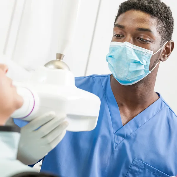 Cost and duration of Dental Assistant courses in Australia
