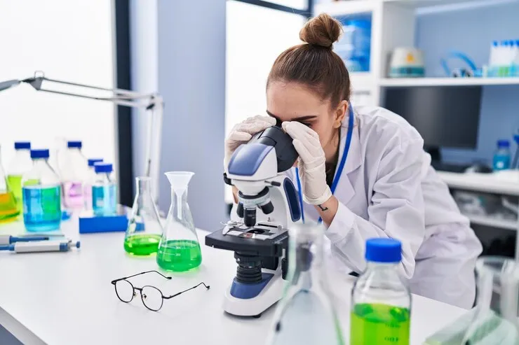Pathology students studying in Australia